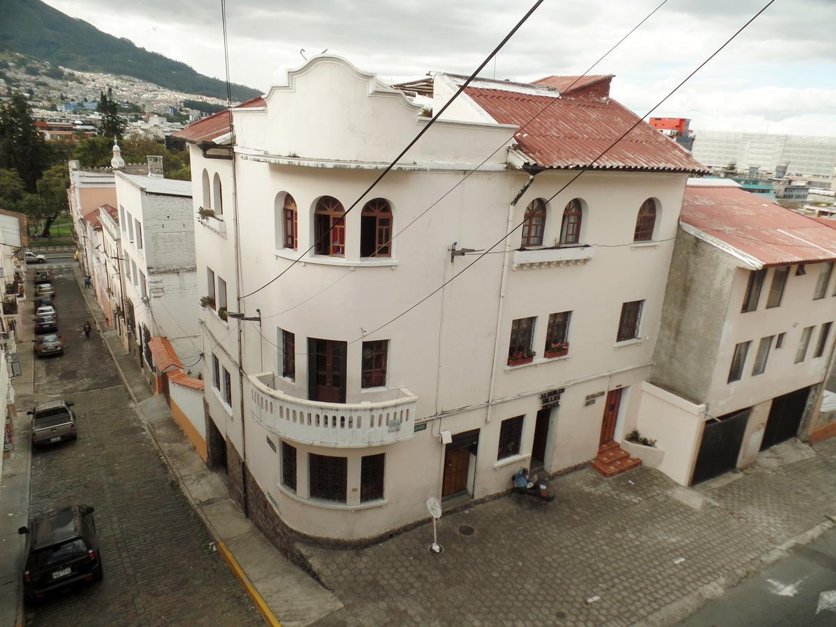 Hostel Revolution Quito Exterior photo